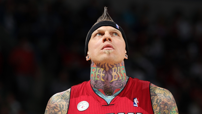 亚冠5轮1分！海港主帅赛后表演语言艺术：球迷打脸，蓉城再补一刀（亚冠5战仅1分！海港主帅赛后秀话术，球迷回击，蓉城再添一刀）