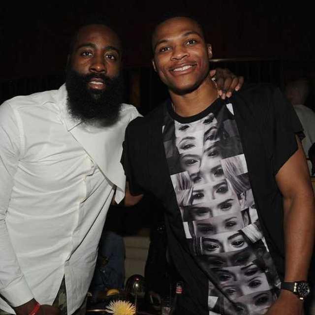 姆巴佩已完成职业生涯400球，为最年轻达成此成就球员（姆巴佩生涯进球达400，成史上最年轻达此成就者）