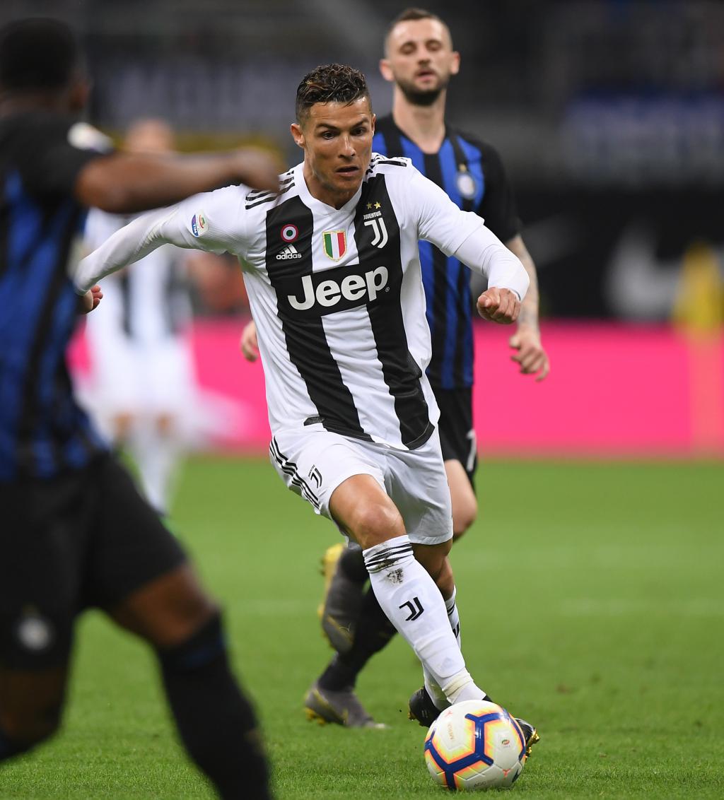 英超半场：热苏斯进球被判无效，狼队暂0-0诺丁汉森林（英超半场战报：热苏斯破门被吹，狼队与诺丁汉森林暂互交白卷）