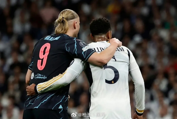 迪乌夫：过去我从没踢过右路，但只要能帮助球队我都愿意去做（迪乌夫称此前未踢右路，愿为球队尝试新位置）