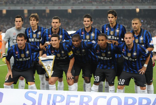 皇马客场3-0击败毕巴，阿诺德表现神勇但伤退，展现世界级水准，但伤病困扰持续。（皇马客场3-0擒毕巴，阿诺德高光却伤退，世界级表现难挡伤病困扰）