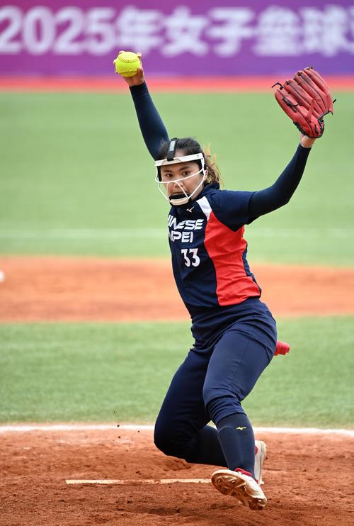 罗德里格告别梅州客家：永远心怀感激，充满动力迎接新的挑战（罗德里格向梅州客家道别：心存感恩，满怀斗志奔赴新征程）