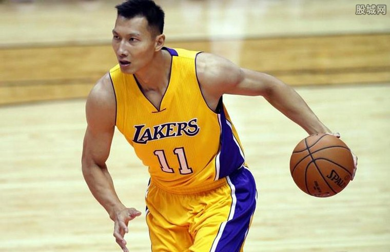 中超联赛总结：积分榜前三分析,（中超赛季回顾：榜单前三深度解析）