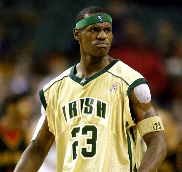 半场：多特1-0霍芬海姆，扬-科托助攻布兰特破门（半场战报：多特暂1-0领先霍芬海姆，扬-科托助攻布兰特建功）