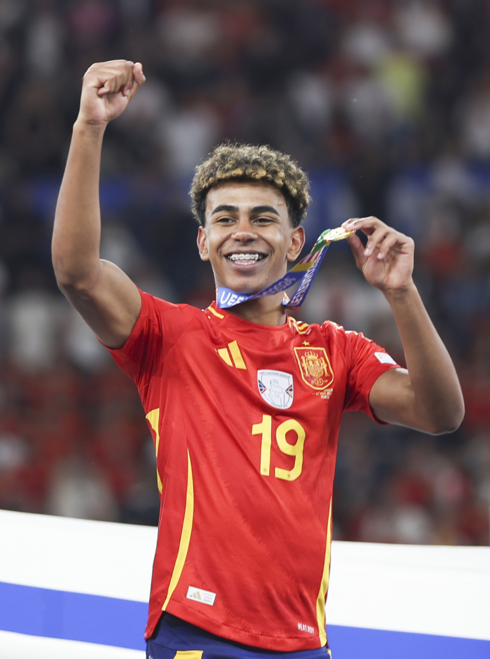 爷青回，维耶里社媒晒与大罗、巴乔、托蒂、卡纳瓦罗等人合照（经典重聚！维耶里社媒晒与大罗、巴乔、托蒂、卡纳瓦罗等传奇合影）