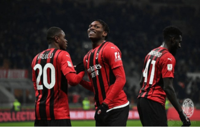 萨里：我们赢米兰是合理的；因西涅就像我儿子，俱乐部会决定（萨里：战胜米兰合情合理；因西涅像我儿子，去留由俱乐部定夺）