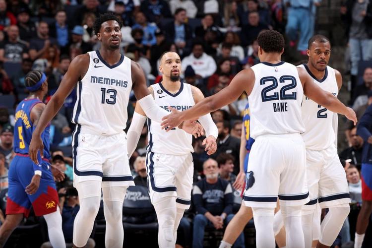 德天空：尤文关注匈牙利20岁中场托特，球员身价1500万欧（德天空：尤文有意引进20岁匈牙利中场托特，估值1500万欧）