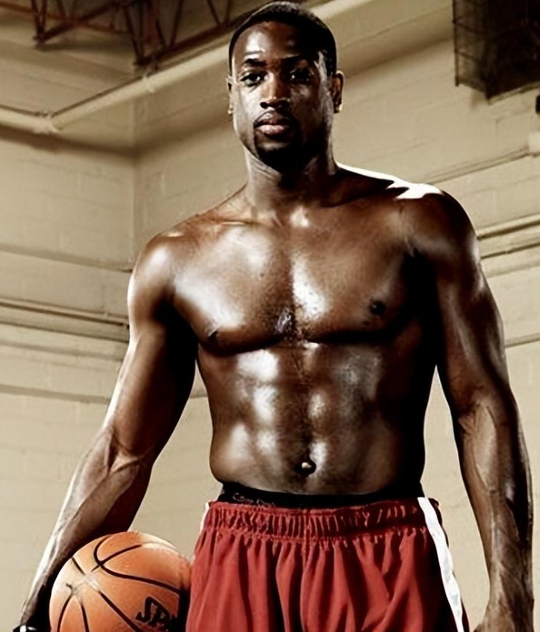 美媒：加兰升级为可以出战，朗佐·鲍尔将缺席比赛（美媒：加兰升级至出战状态，朗佐·鲍尔确认缺阵）