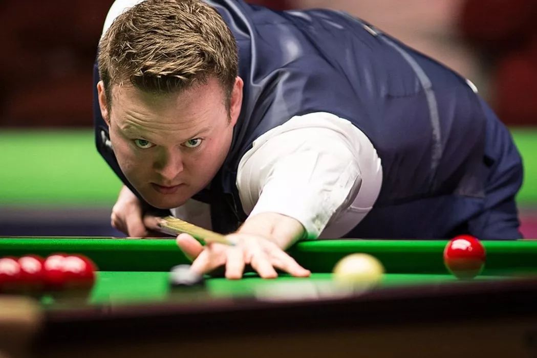 尼黑的中场 尼黑的中场